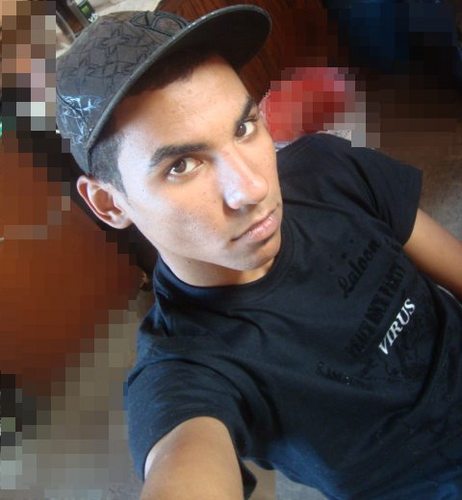 eu sumi? eu to Diferente? eu to Estranho?.. NãO.. eu só, Cansei de Ser idiota e parei de Correr atrás de Quem não Merece nenhum esforço MEU ...!!