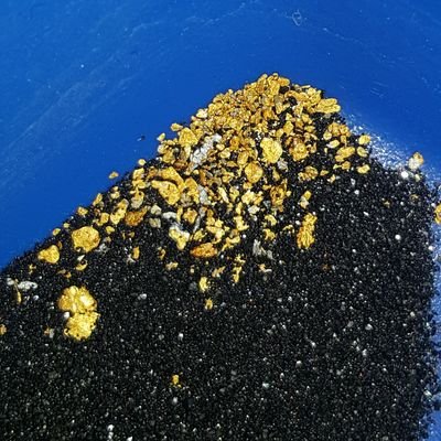 crzyfknlar's profile picture. 
