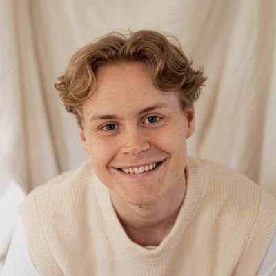 Hej med dig! Jeg er 27 år, og jeg aner ikke hvad jeg ellers kan skrive