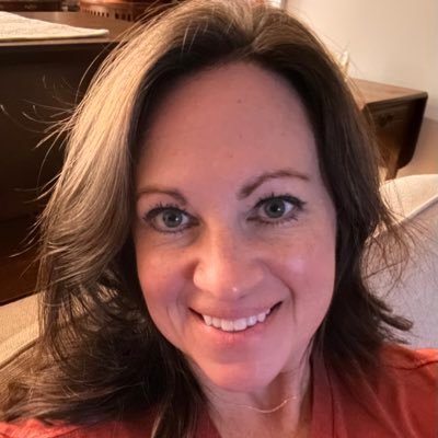 Melissa_Wads's profile picture. Educator of HS Math | NCAA FB Enthusiast | NPS supporter | Dream Job: Hurricane Chaser