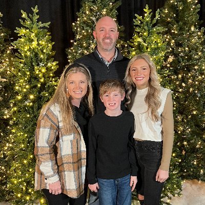 • Wife & Mom to the BEST! • Elementary Math Specialist, NBCT • 👩🏼🏫👩🏼💻📣 ⚾️ Blessed beyond measure!! #neverstoplearning #knowbetterdobetter