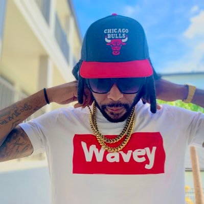 HuveGuerrera's profile picture. Chill. Don’t Be Too Thirsty. #Waveyinc 🌊🏄🏽‍♂️🤟🏾 #4EvaShiph IG:HuveGuerrera  SC: Huve