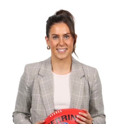 @nmfcwomens #2 Physiotherapist| MC & HOST Commentator @3aw693, @7afl @theageaustralia columnist ✍️ Partners @rebelsport ambassador 🏉 @asicsaustralia