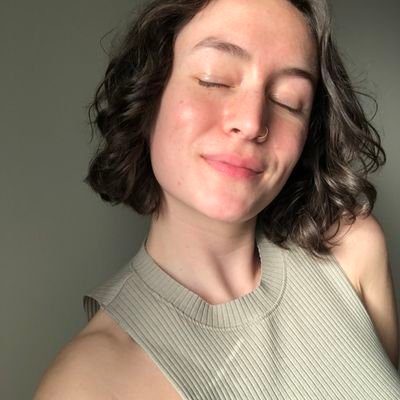 _LaynaBug's profile picture. idk what I’m doing 🙃