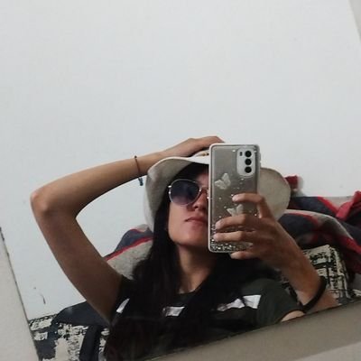 micasamudia_'s profile picture. 