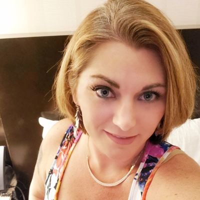 MelissaL8317's profile picture. 