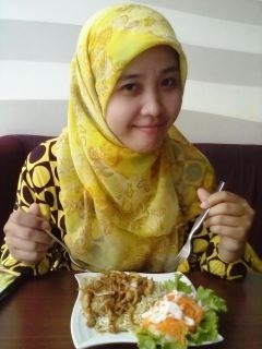 Vinna_Grest's profile picture. me, mine, and myself