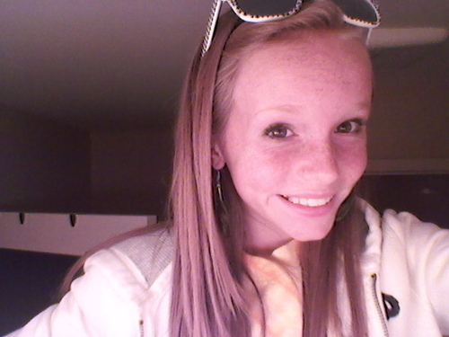Its chelsee :) Click the follow button.... like now....