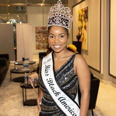 Miss Black America 👑 | Proverbs 31 Woman ✝️ | #Data #Tech 👩🏾‍💻| Lady | I tweet and make videos weekly about tech, beauty, and interests.