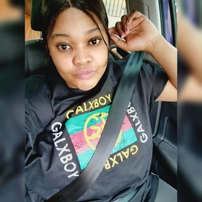 I don't expect you to agree with everything I say. But I do expect you to know that I have my own view of things. 🏳️🌈. Momento vivere ✌🏽