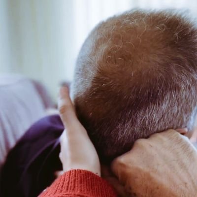 {♡وتوكل على الله وكفى بالله وكيلا}♡
فني اسنان
AAUP📚
خليلي والهوا جنيني♡Hebron