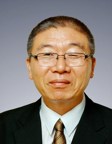 저는예수님을잘믿을려고노력하고책을좋아하고음악을아주좋아하는사람입니다정직하게살려고노력하는사람입니다시도좋아하고엉터리수필도줄곳씁니다여러분도와주세요
