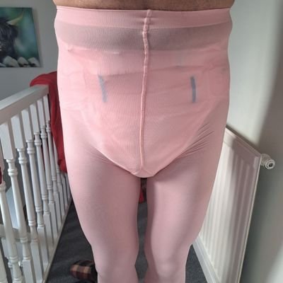 6'3'' Sissy with a 3.5 inch erect penis...it's not a good look *giggles*
Owned and locked, trainee nappied Sissy Cuckold of @Mistress2Red.