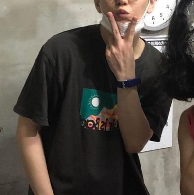 国立2(08)
・偏差値70程度の公立志望
・大阪教育大学行きたい
志望色々変えた
QuizKnock(taxi、言)と芸人さん、野球が好き