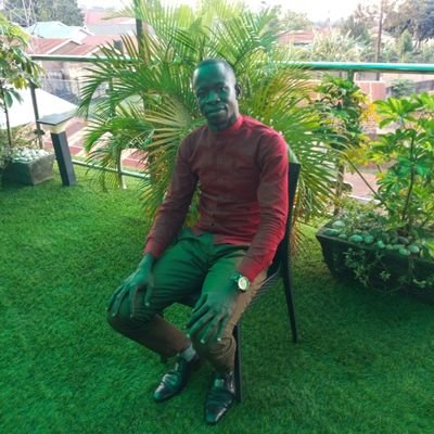 TawodaBenard's profile picture. agraduate Kyu &Muk an economist ,a banker & a dreamer!! 
Self doubt z the biggest failure in life!!
!! @Manutd ,CEO Bensar https://t.co/1em9ppd3of