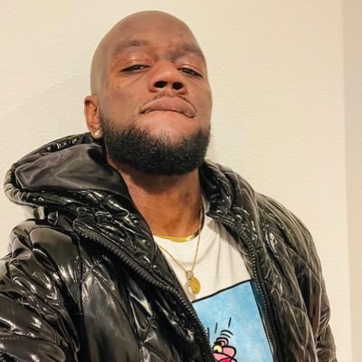 📸IG: built.fordtough Anime 🥷🤺 Ink Lover 💪🏾 Sneakerhead👟