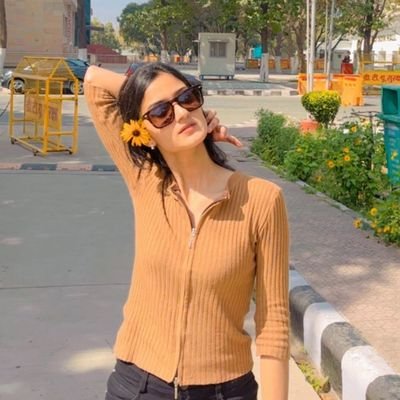 kirti_pachisia's profile picture. virtual "dear diary" 
xoxo