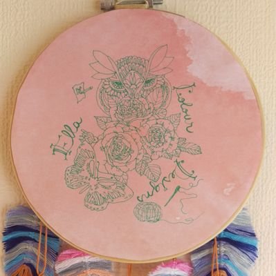 Bunā! I’m a Romanian artist 🇷🇴 in the UK 🌼 I specialise in crafting/embroidery and drawing 🎨👩🏻‍🎨 my biggest inspiration is nature, animals and colours!