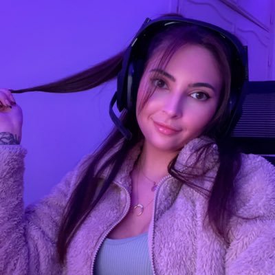 cecilecmb's profile picture. Animals 🐍 || piercing/tattoo💉|| Scuba Diving Portugal/Nazaré📍 🇵🇹 insta : cecile_marques3010 📷