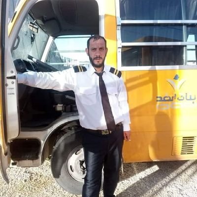 فالبِرُّ قرضُ إذا أقرضتهُ لأبٍ
يُوفيكه ولدُ والبرُّ ما ذهبا
ضع نهاية لكل شيئ يستحق النهاية لا تكن
كريمآ على حساب راحتك ...👌🏾🔚🖤