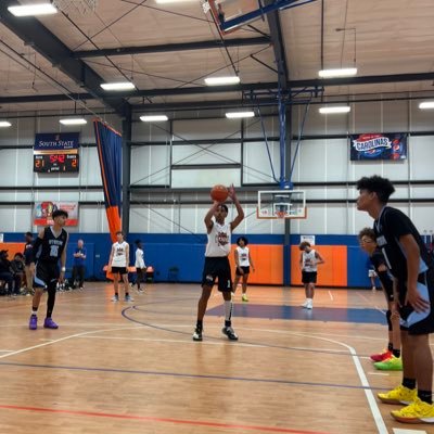 DONOTTEXT_'s profile picture. basketball | track | football l 6’1 | 165lb |