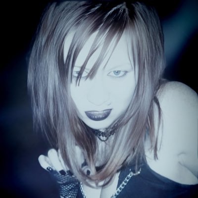 I’m a horror actress/producer/director and size queen with @risingfirefilms. I hope to work with you soon! https://t.co/YMhcvPZfUD 💕