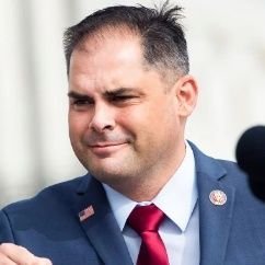 FabFitF37214212's profile picture. Jabata.