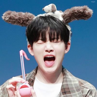 𝑻𝑹𝑬𝑨𝑺𝑼𝑹𝑬
⠀⠀⠀ᴶᵘⁿᵏʸᵘ'ˢᵐⁱˡᵉ ⁱˢ ᵗʰᵉ ᶜᵘᵗᵉˢᵗ ᵗʰⁱⁿᵍ ⠀⠀⠀⠀⠀
⠀ ⠀⠀⠀ ⠀⠀⠀ⁱⁿ ᵗʰᵉ ʷᵒʳˡᵈ!🐨