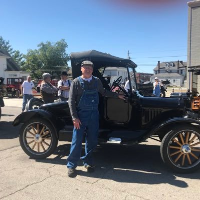 Michael19221926's profile picture. 