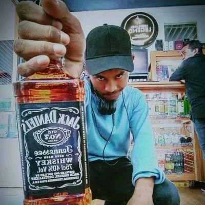 Alexand58304041's profile picture. official account : )
just make fun