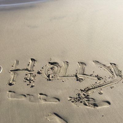 VeronicaHollyVH's profile picture. 