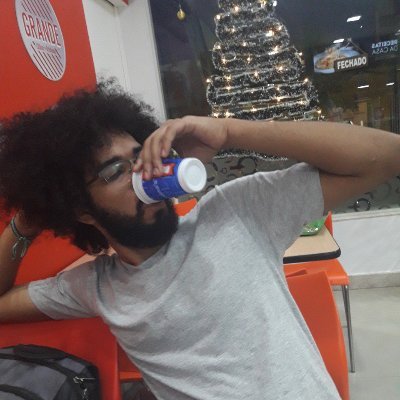 araujo_m_r's profile picture. Tentando saber o que fazer da vida.