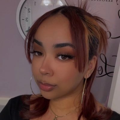 yumekoconsazon's profile picture. 💗💜💙 Libra ☀️ Aquarius 🌙 Leo ⬆️ 23