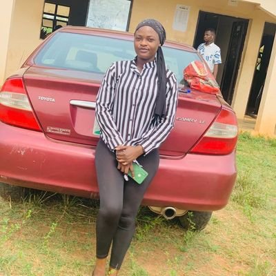 Akinbayoopeyem1's profile picture. 