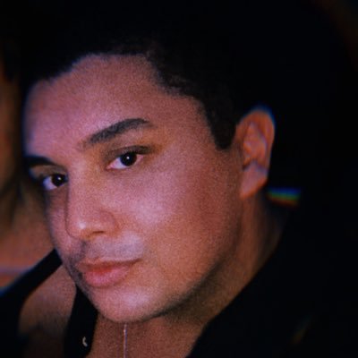 RenerOliveira_'s profile picture. Jornalista de moda e redator-chefe no Nordestesse