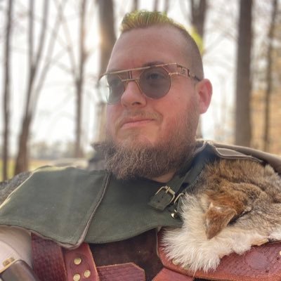 @wandrring_bazaar (on insta/fb), selling Nordic and medieval wares and clothing. DM for commissions. we/they