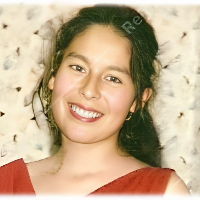 yanetvila's profile picture. 