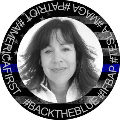 Wife, Mother, business owner, Patriot 🇺🇸 love of my Italian heritage 🇮🇹. I support anything common sense. #BACKTHEBLUE🚔🚫DM