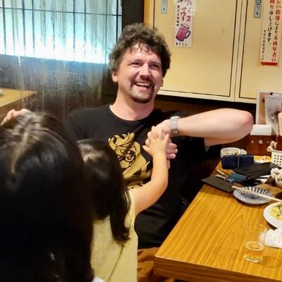 Australian game designer living in Japan, just trying to save his mum's house.