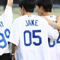 aly (@pradajake) 's Twitter Profile Photo aly (@pradajake) 's Twitter Profile Photo