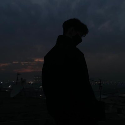 iYSFx's profile picture. 