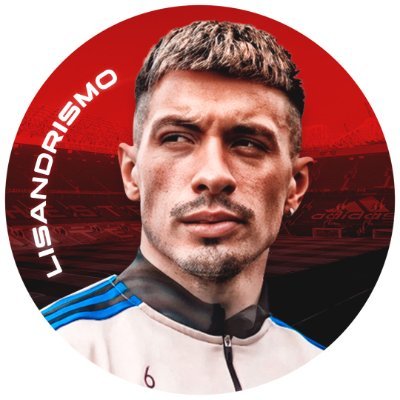 Lisandrista. ¿El Carnicero? Sabe cuánto pesa la del mundo. Ex Newell's, DyJ y Ajax, hoy Red Devil y albiceleste. Cubriendo al mejor zaguero del mundo. 🚬