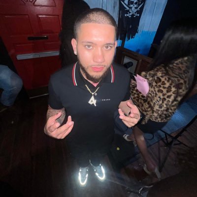 toshifty24's profile picture. 