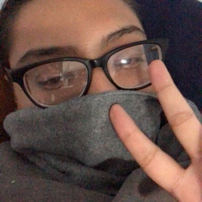 Comunicóloga👩🏻💼◟̽◞̽ || Publicando sus rachas de Duolingo🤣 || Always in my heart qfbt👩🏻🔬❤️🩹