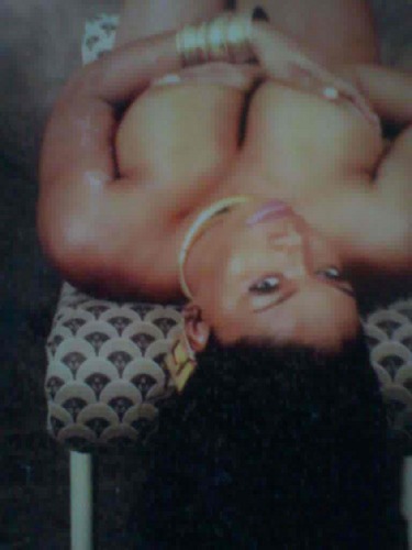 msprettylady21's profile picture. live in Cincinnati 31 no kids great Singer working