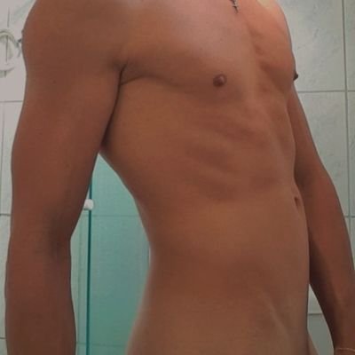 Noah31Rj's profile picture. Procuro um refúgio e só observo o vento passar!