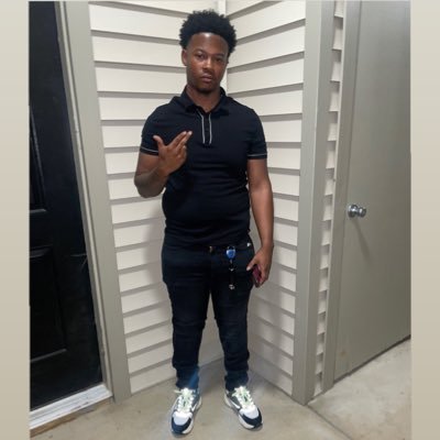 1moneydee_'s profile picture. Long as they print it ima get it 💴 #LongLiveSteve #LongliveTre