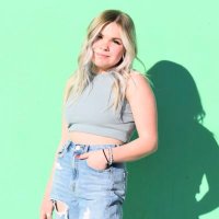 anistonnn 🧚‍♀️ (@aniston__m) 's Twitter Profile