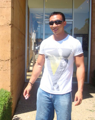 Hung_LePT86's profile picture. I'm a multi passionate person who absolutely loves personal development, music, online business and health and fitness!