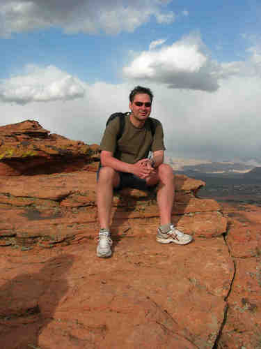 HR software business leader, golf fanatic, Ticats fan, Liverpool FC fan, traveller, film buff, foodie.